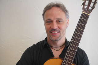 Patrick Müller - Weyrich: Gitarre, E. Bass